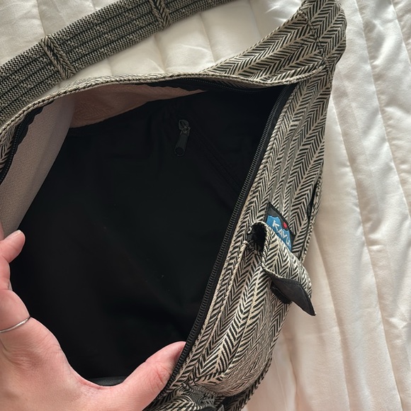 Cross Body Kavu Bag - Picture 3 of 5